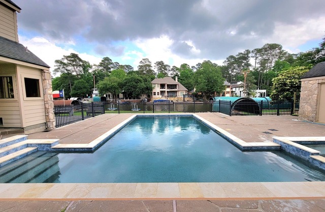 Lakefront Home w/Pool on Lake Conroe