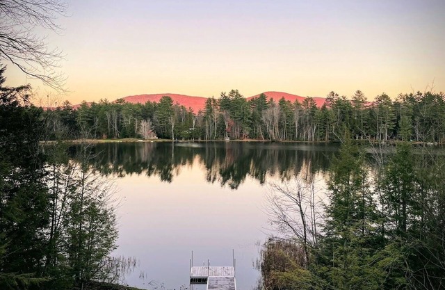 Lakefront Peaceful Getaway in Mountain Lakes