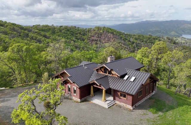 Lakeview Oak Estare in marvelous Napa