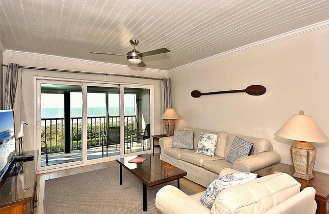 Land's End 8-403 Beach Front - Premier