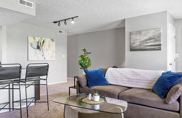 Landing | Amazing 1BD, Clubhouse, Gym