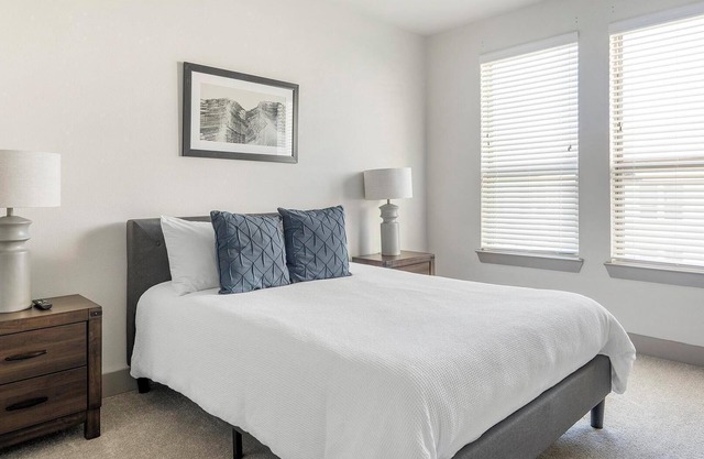 Landing | Amazing 1BD, Clubhouse, Pool