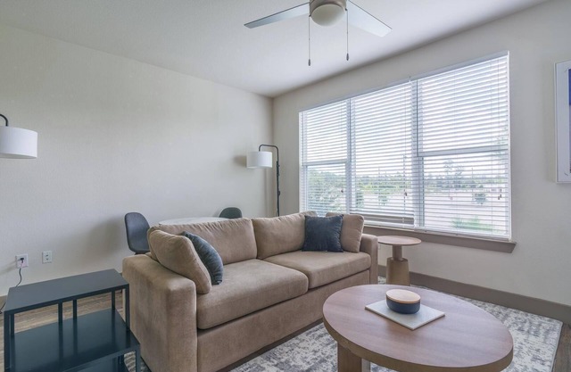 Landing | Amazing 1BD, Gym, Clubhouse
