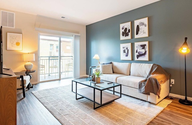 Landing | Amazing 1BD, Pool, Gym