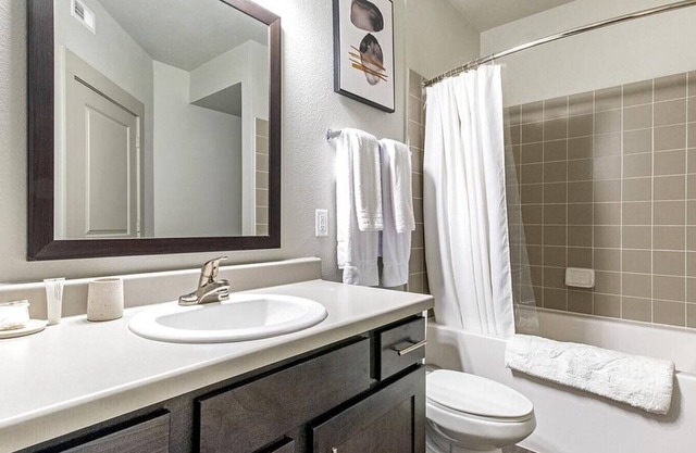 Landing at Catalon at Lago Mar - Phase II - 1 Bedroom in Downtown Texas City