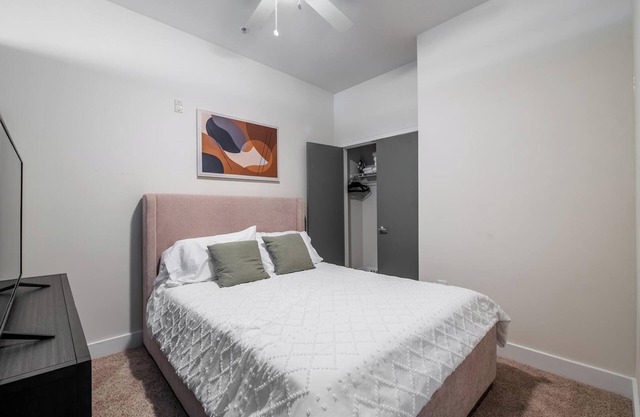 Landing at Cedar Broad - 1 Bedroom in Upper Sho.