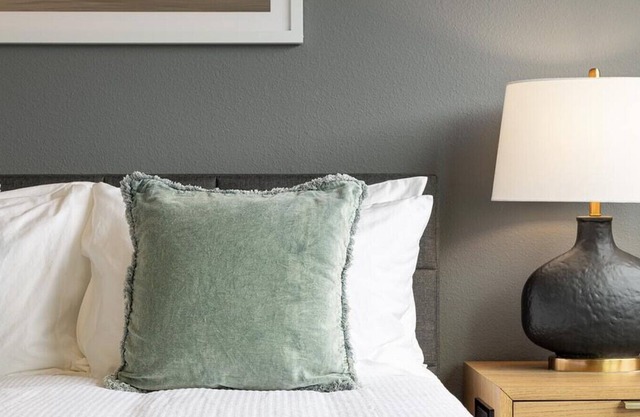Landing at Highland Park at Northlake - 1 Bedroom in Wedgewood