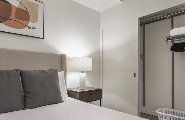 Landing at Sixteen G - 1 Bedroom in Kerns
