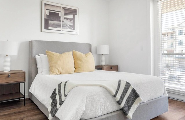 Landing at The Artesian at Bee Cave - 1 Bedroom.