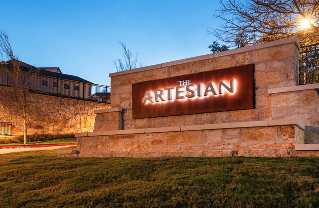 Landing at The Artesian at Bee Cave - 1 Bedroom.