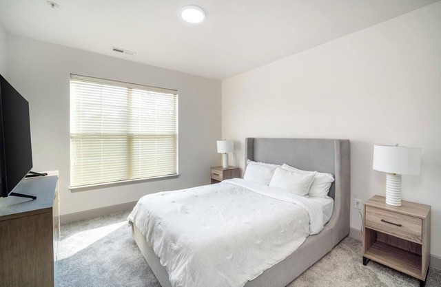 Landing | Chic 1BD, Clubhouse, Pool