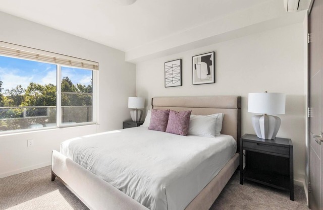 Landing | Incredible 1BD, Pool, Courtyard