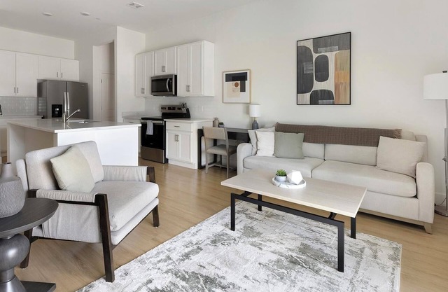 Landing | Incredible 2BD, Pool