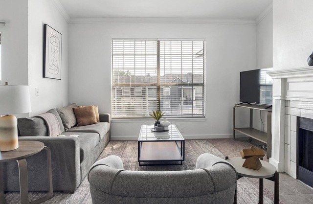 Landing | Stunning 1BD, Gym, Pool