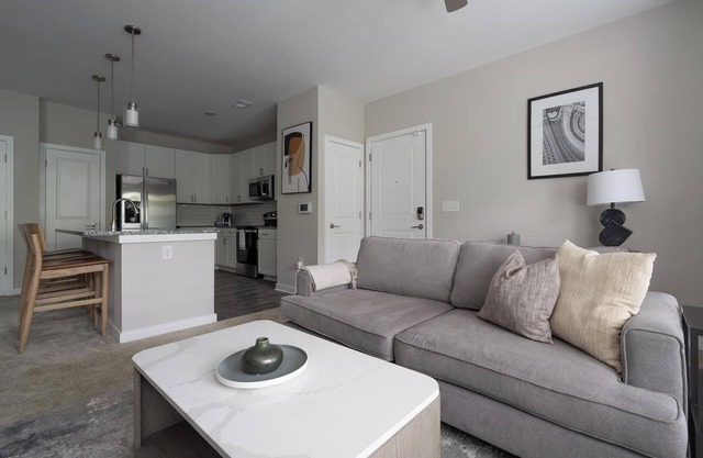 Landing | Stunning 1BD, Gym, Clubhouse