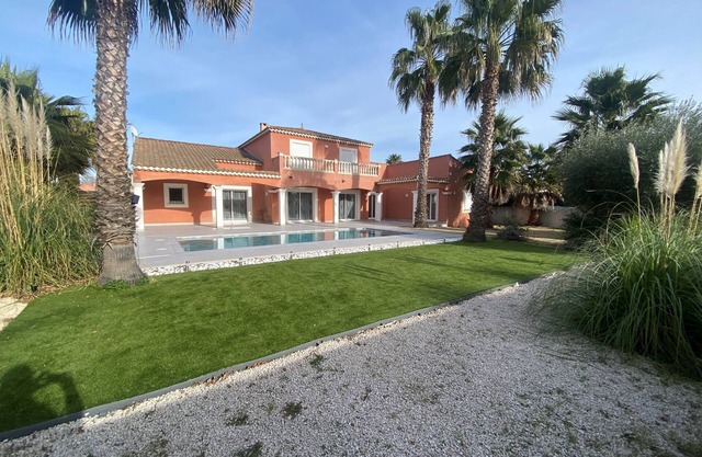 Languedoc villa Grau d'Agde - 5-minute walk to the beach