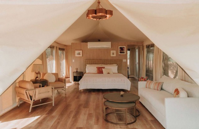 Lantana - Luxury Glamping Tent