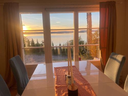 Large 2 bedroom apartment with sea view in Ljan