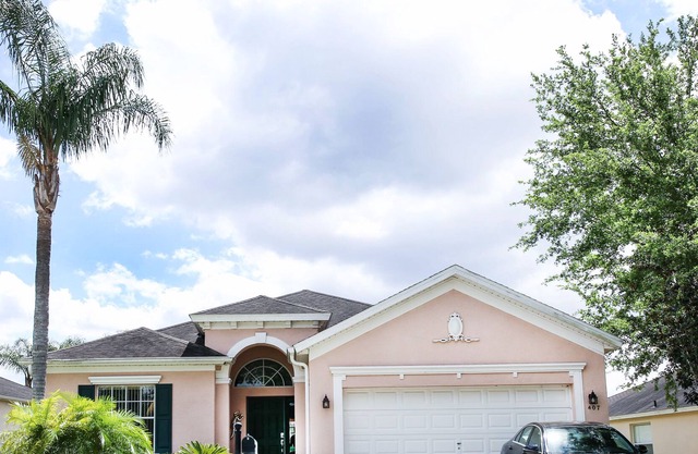 Large 3 Bedroom Home 15 Minutes From Walt Disney World