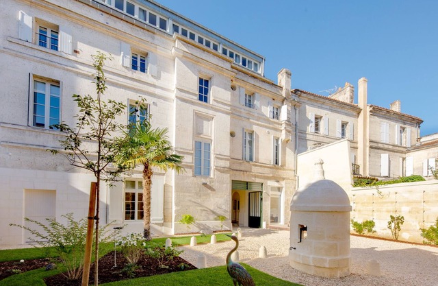 Large apartment in the heart of Angoulême near the Cathedral