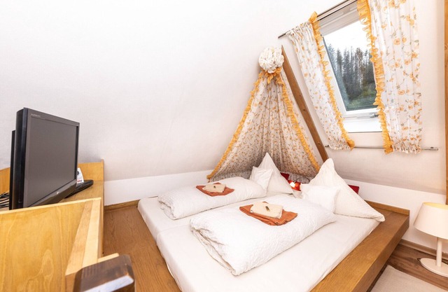 Large apartment with gallery for 5 people