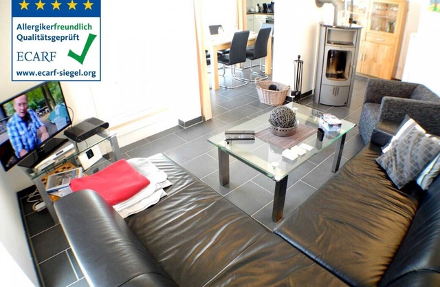 Large, bright penthouse with video on demand, WiFi, 2 roof terraces, ECARF