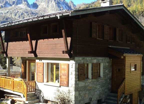 Large chalet 10 places on the slopes of the Tour, ideal for two families