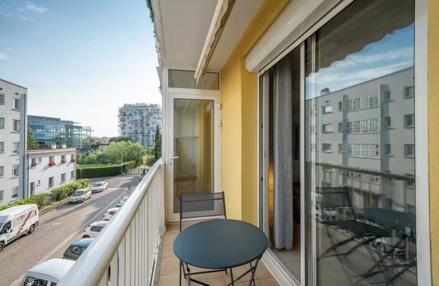 Large city center apartment
