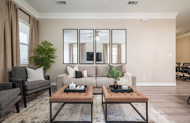 Large Conference Private Yard Gated Community
