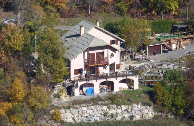 Large family home 12 people