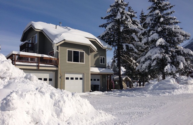 Large group(walking distance to Alyeska Resort)
