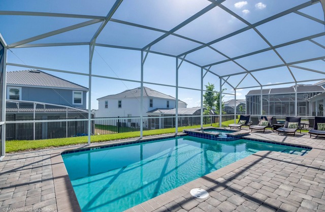 Large Home w/Private Pool, near Disney *Sleeps 22*
