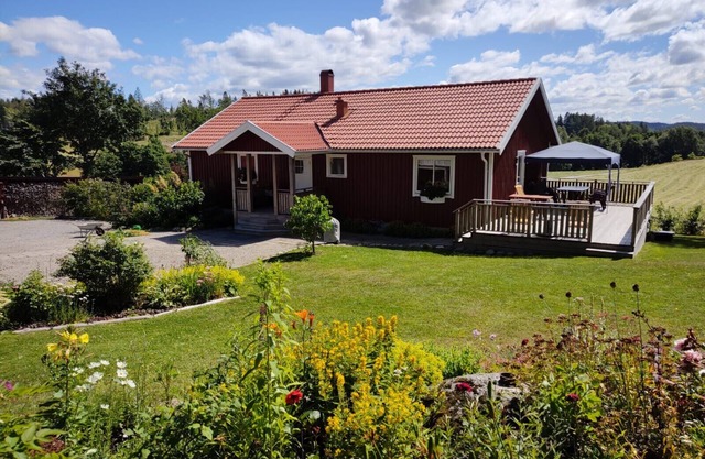 Large house on Orust in a peaceful, secluded location | SE09103