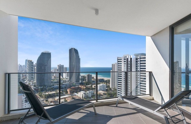 Large Ocean Views 4BR Sub-Penthouse - Sierra Grand - CoastHM