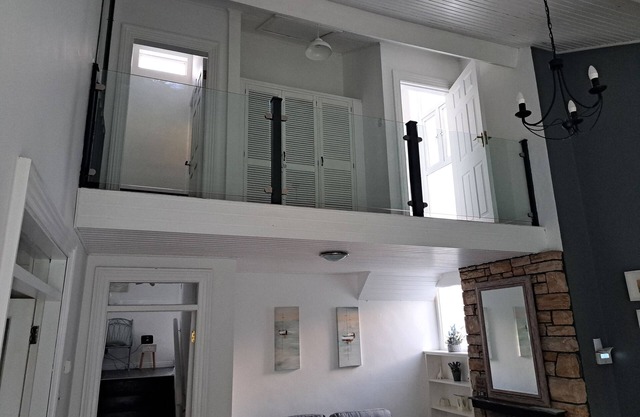 Large split-level house 4km from Tralee.
