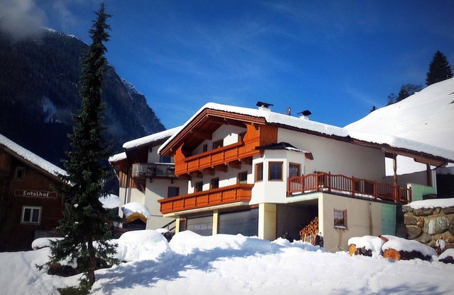 Large vacation home on a farm - ideal for families and groups