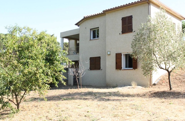 Large villa with enclosed garden 4.5 km from St Florent.