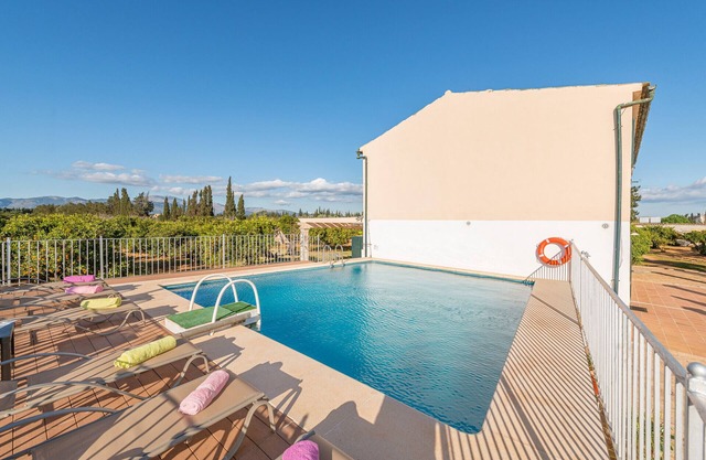 Large Villa with private pool, garden, BBQ and table tennis, Llubi, Mallorca.