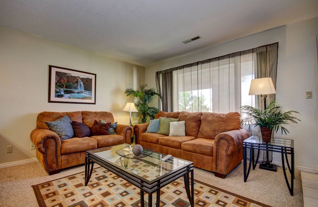 Las Palmas Family All Amenity Inclusive Resort | Poolside to 3 Pools | #1640
