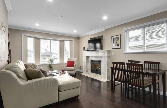 Last Minute 3bd/2bath Great Location!