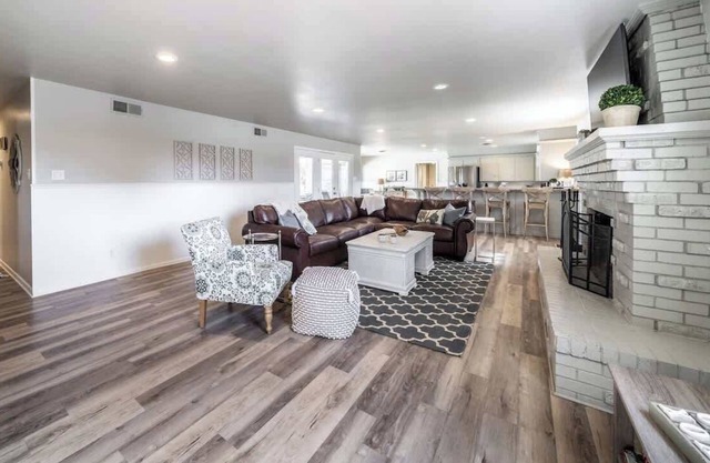 Launch Pad - 4 BR/2.5 BA - Close to Campus