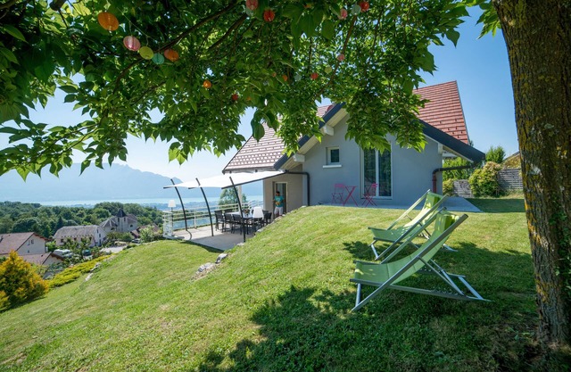 LaurieRaphael cottage, ANY COMFORT, near AIX LES BAINS beach, and BAUGES park