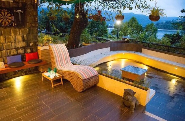 Lavasa Luxury Deck Apartment