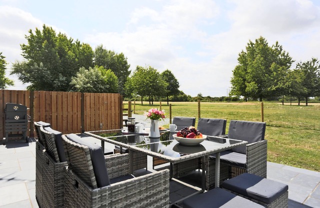 Lavender Cottage - Four Bedroom House, Sleeps 8