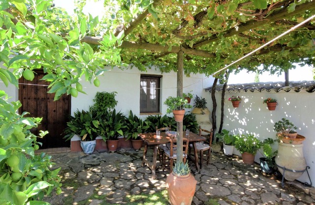 Lavish Cottage in Fuentes de Cesna with Pool