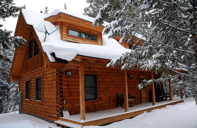 Lazy Moose Lodge - Very popular, Highly Rated Lodge, and Minutes to the Park!
