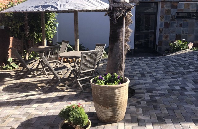 Le Blue Guesthouse