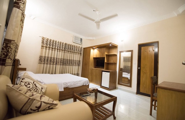 Le Chateau cheap prices Boutique hotel in Gulshan