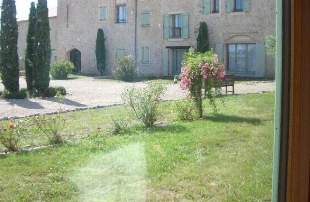 Le Grand Logisson on the Valensole plateau