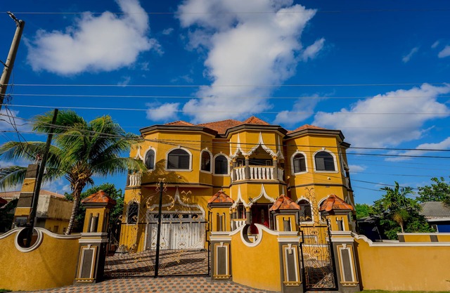 Le'Lavion Palace offers incredible stay with airport shuttle/and a private chef